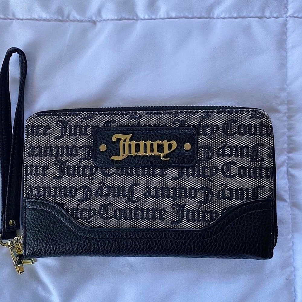 Juicy Couture Trifold Wallet